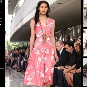 Tory Burch Runway Helen Batik Dress Beaded Appliqué Floral Size 4 - EUC!